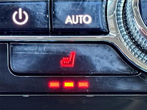 Used 2021 Lincoln Corsair Standard w/ Towing Package I image 23