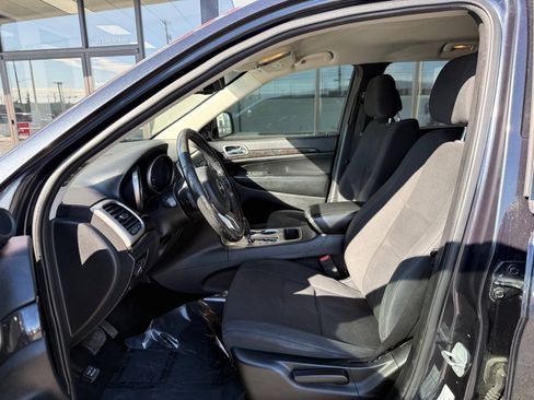 Used 2013 Jeep Grand Cherokee Laredo RWD image 11