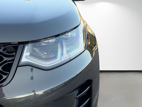 New 2026 Land Rover Discovery Sport Landmark AWD/4WD image 9