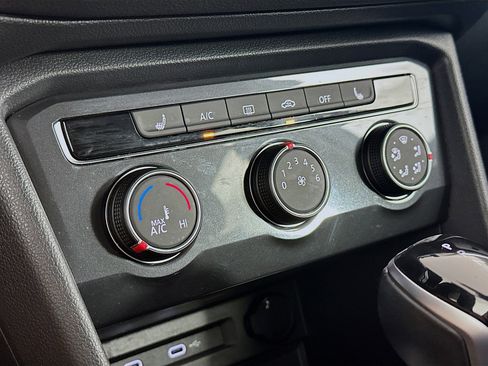 Used 2023 Volkswagen Tiguan S image 23