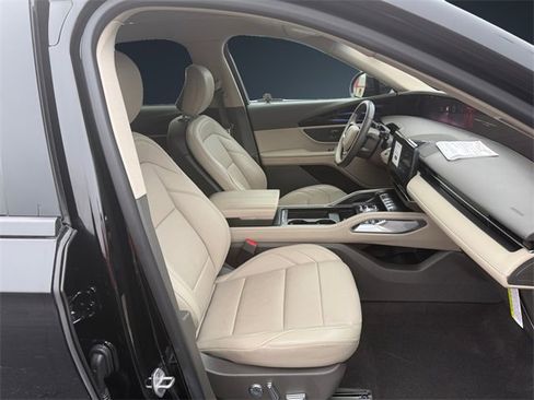 Used 2024 Lincoln Nautilus Premier w/ Equipment Group 102A image 15