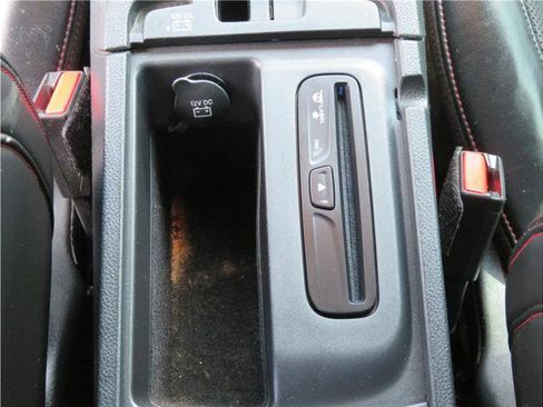 Used 2017 Jeep Grand Cherokee Trailhawk AWD/4WD image 9