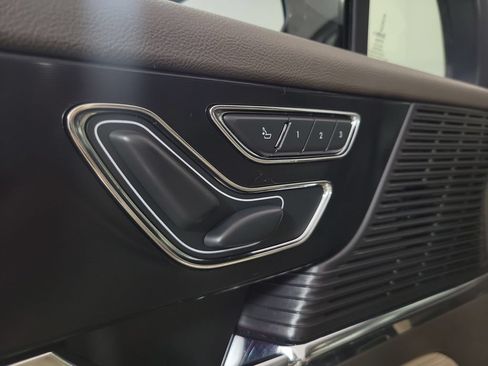 Certified 2022 Lincoln Corsair FWD w/ Premium Package image 17