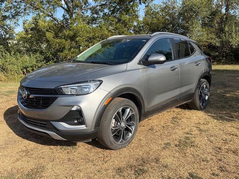 Used 2023 Buick Encore GX Select FWD image 1