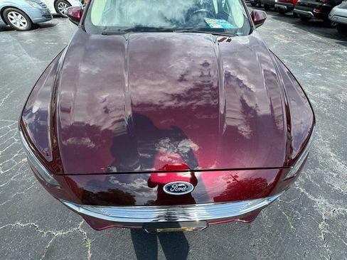 Used 2017 Ford Fusion SE w/ Fusion SE Technology Package image 11