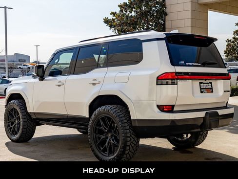 Used 2024 Lexus GX 550 image 7