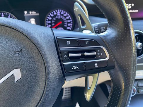 Used 2022 Kia Stinger GT1 RWD image 60