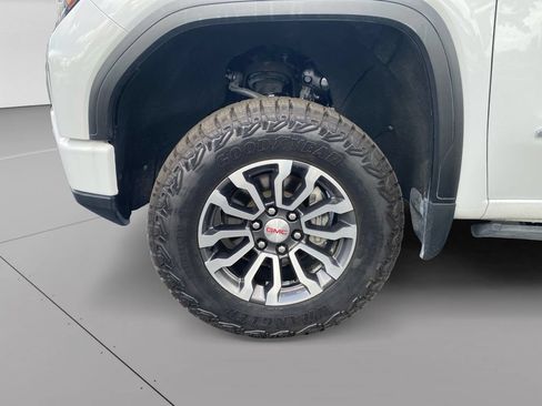 Used 2022 GMC Sierra 1500 AT4 w/ AT4 Premium Package AWD/4WD image 26