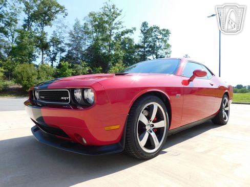 Used 2011 Dodge Challenger SRT8 image 6