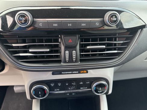 Used 2025 Ford Escape Active image 24