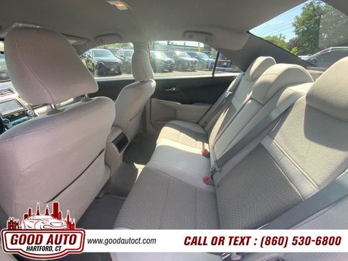 Used 2014 Toyota Camry LE FWD image 11