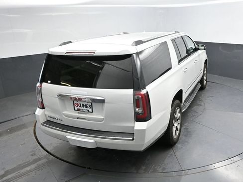 Used 2020 GMC Yukon XL Denali w/ Open Road Package AWD/4WD image 38