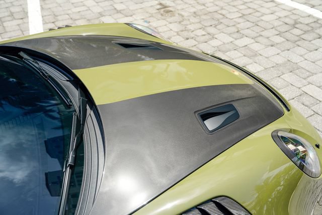Used 2018 Porsche 911 GT2 RS RWD image 59