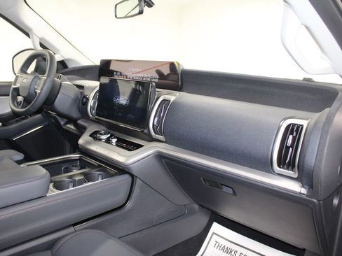 New 2025 Ford Expedition Max Active image 32