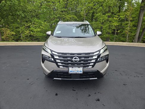 New 2026 Nissan Rogue Platinum AWD/4WD image 7