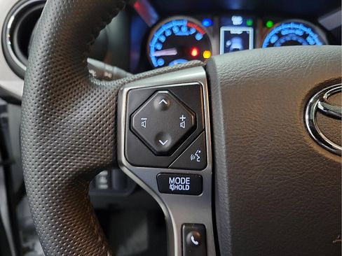Certified 2022 Toyota Tacoma Limited w/ Nightshade Package AWD/4WD image 20