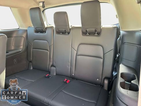 Used 2025 Nissan Pathfinder SL AWD/4WD image 15