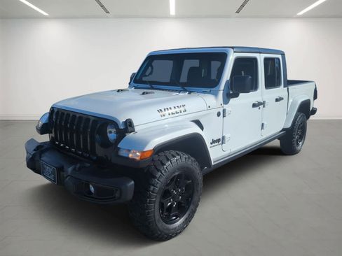 Used 2022 Jeep Gladiator Sport AWD/4WD image 2