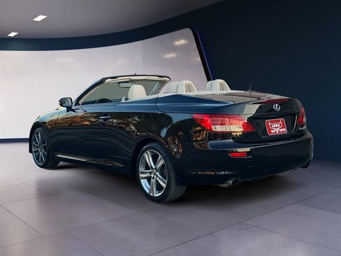 Used 2014 Lexus IS 250C 2dr Conv w/ Navigation System Package image 3