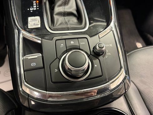 Used 2018 MAZDA CX-9 Touring w/ Touring Premium Package image 22