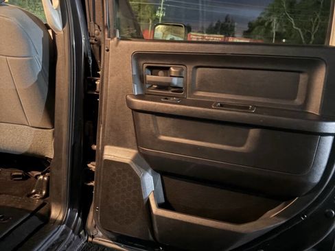 Used 2016 RAM 1500 Express w/ Popular Equipment Group AWD/4WD image 16