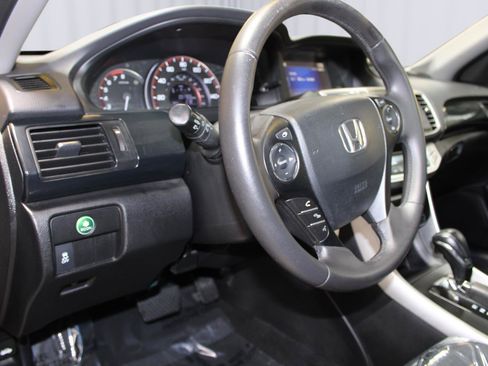 Used 2015 Honda Accord Sport image 17