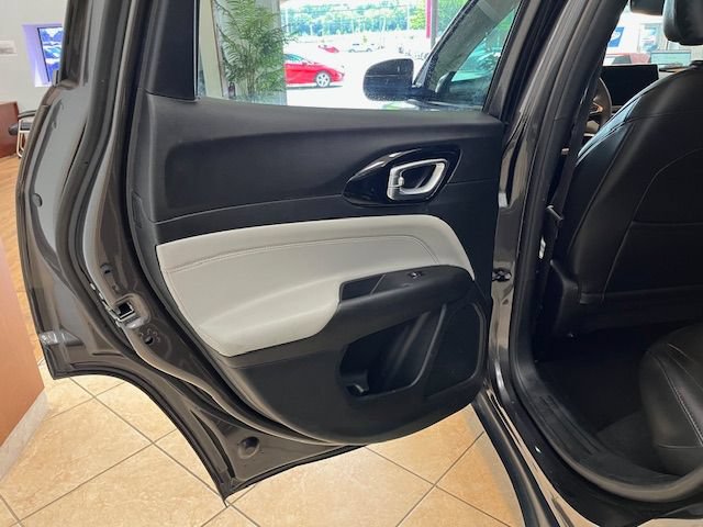 Used 2023 Jeep Compass Limited AWD/4WD image 16