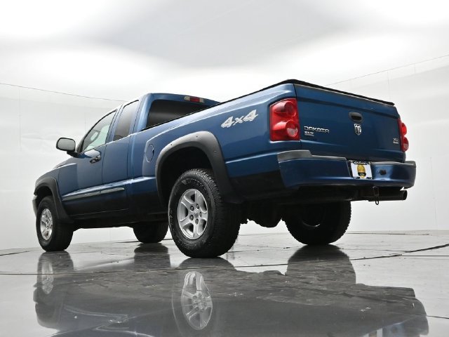 Used 2005 Dodge Dakota SLT AWD/4WD image 17