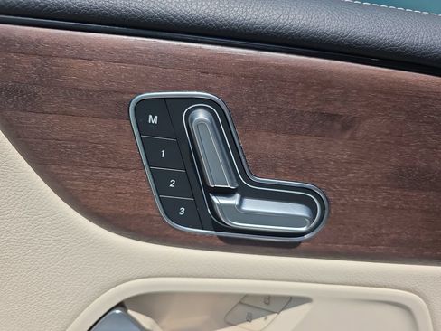 Certified 2022 Mercedes-Benz GLB 250 image 11