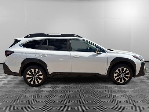 Used 2024 Subaru Outback Limited XT AWD/4WD image 2