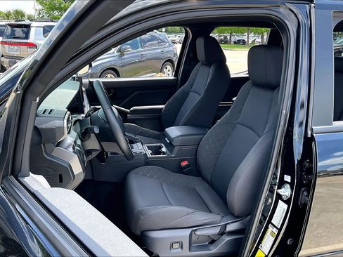 Used 2024 Toyota Tacoma SR5 RWD image 7