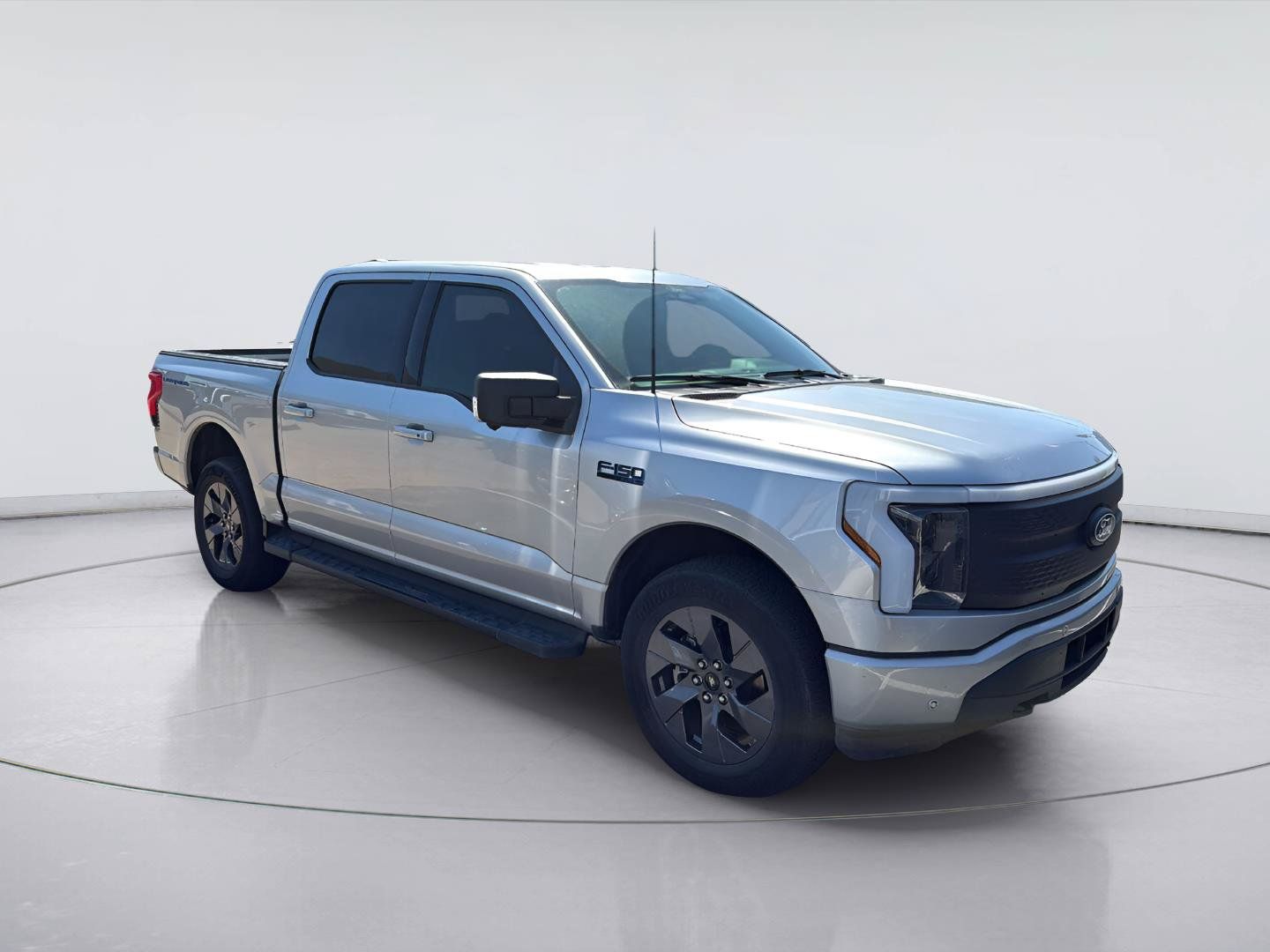 Used 2024 Ford F150 Lightning Flash AWD/4WD image 5