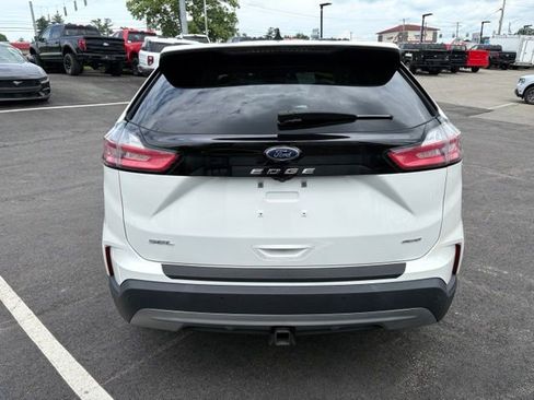Used 2021 Ford Edge SEL w/ Convenience Package AWD/4WD image 4
