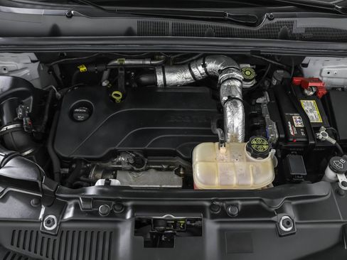 Used 2022 Chevrolet Trax LT w/ LT Convenience Package image 48