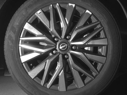 Used 2025 Nissan Altima 2.5 SV image 13