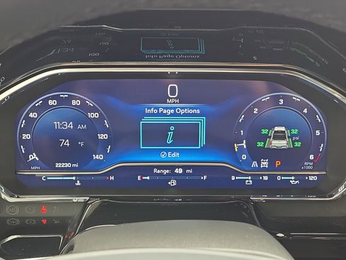 Used 2023 Chevrolet Silverado 1500 LTZ image 24