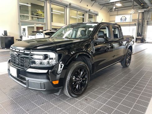 Used 2023 Ford Maverick Lariat w/ Lariat Luxury Package image 4