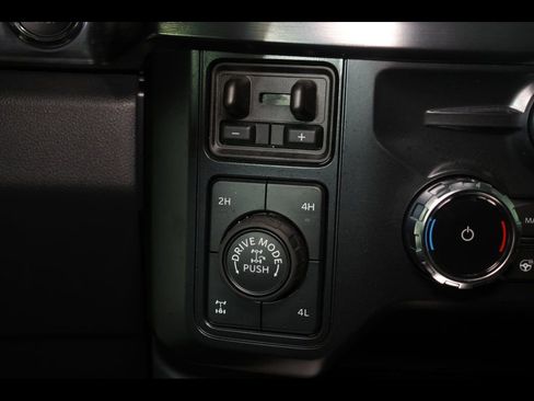 Used 2026 Ford F350 Lariat w/ Tremor Off-Road Package AWD/4WD image 32