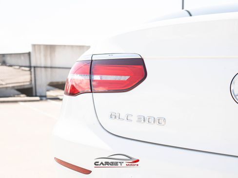 Used 2018 Mercedes-Benz GLC 300 4MATIC Coupe image 47