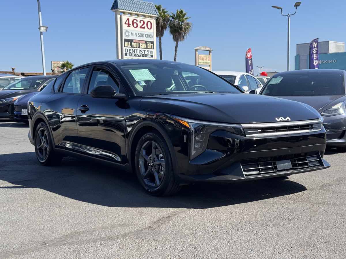 Used 2026 Kia K4 FWD image 5