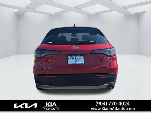 Used 2025 Honda HR-V Sport image 4