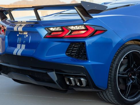Used 2020 Chevrolet Corvette Stingray Premium Cpe w/ 3LT Preferred Equipment Group RWD image 9