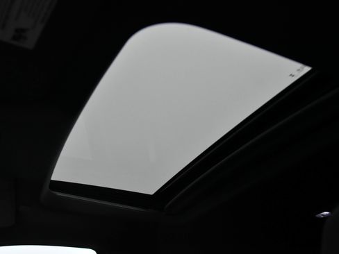 Used 2025 Chevrolet Silverado 1500 LTZ w/ Technology Package image 47