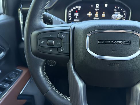 Used 2023 GMC Sierra 1500 Denali Ultimate AWD/4WD image 19