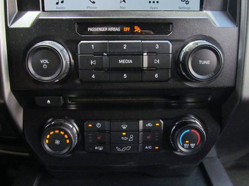 Used 2018 Ford F150 XLT w/ Equipment Group 302A Luxury RWD image 39