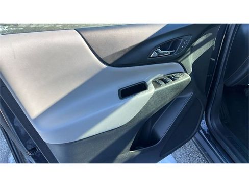 Used 2024 Chevrolet Equinox LT image 6