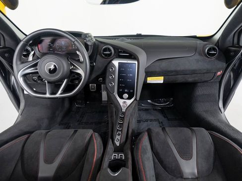 New 2024 McLaren 750S Spider image 31