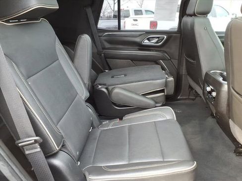 Used 2021 GMC Yukon SLT w/ SLT Premium Package image 24