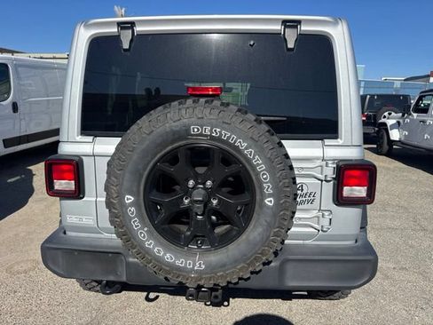 Used 2022 Jeep Wrangler Unlimited Sport AWD/4WD image 6