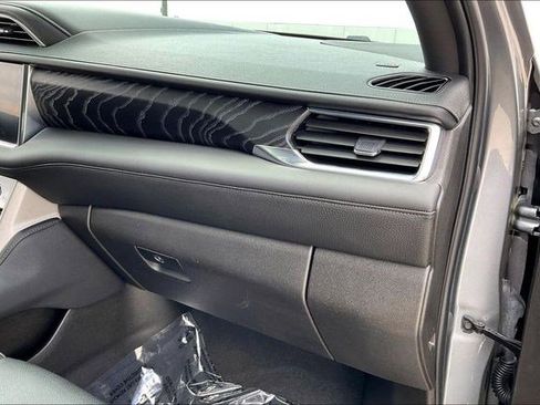 Used 2021 GMC Yukon Denali w/ Denali Premium Package image 19